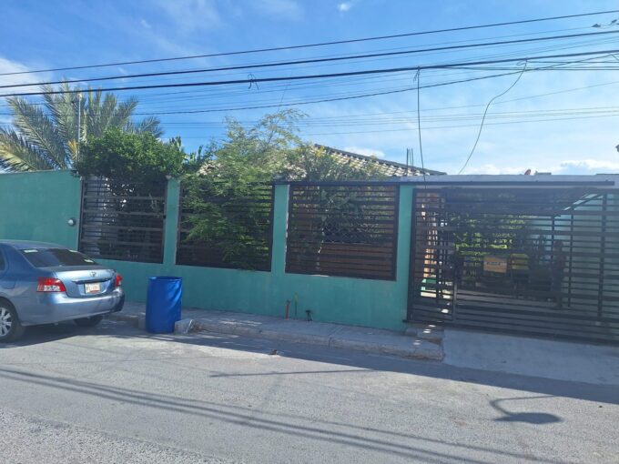 Casa en venta Villa Florida Sector A Reynosa - fachada