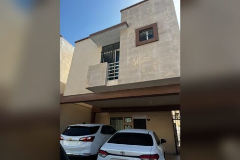Casa en renta Las Quintas Santa Lucía Reynosa - fachada